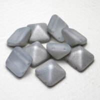 Piramida perle 12x12 sa dve rupe