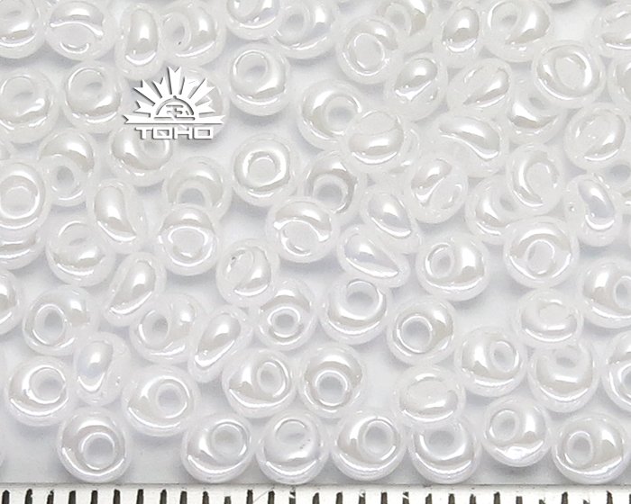 Toho Magatama 3mm