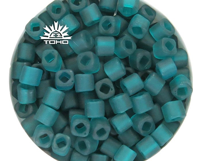 Toho Cube 3mm